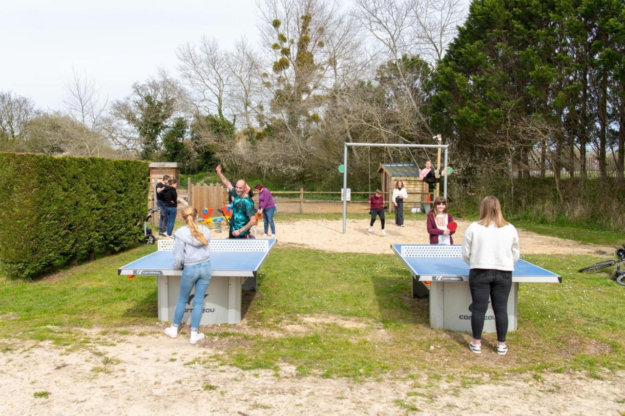 Camping Les Carolins Saint-Lo-d'Ourville Экстерьер фото