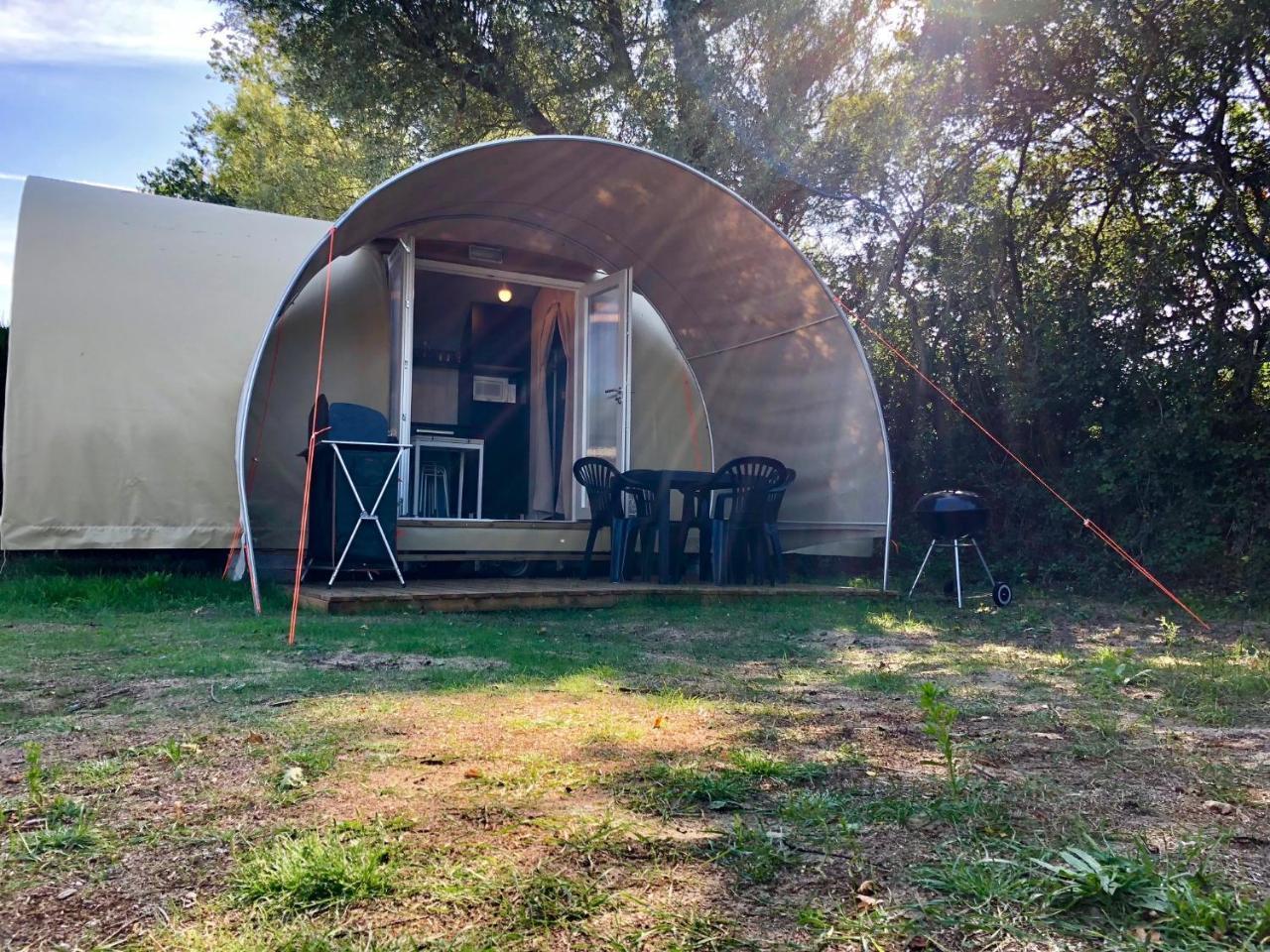 Camping Les Carolins Saint-Lo-d'Ourville Экстерьер фото
