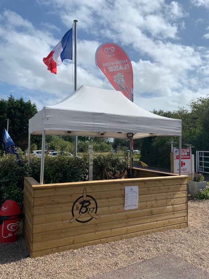Camping Les Carolins Saint-Lo-d'Ourville Экстерьер фото